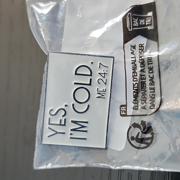 "Yes I'm Cold" Enamel Pin - Picture 3 of 3